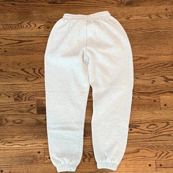 White Fox Boutique Light Gray Joggers XS - Picture 4 of 4